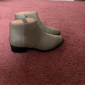 Caslon Tan Booties Size 9.5